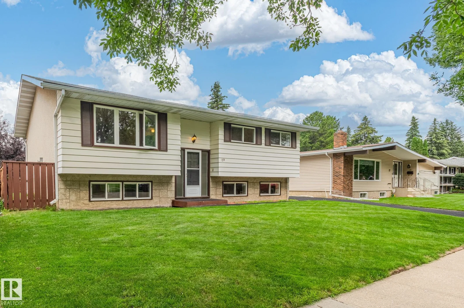 29 Fawcett CR, St. Albert - 5 bedroom Detached Single Family for sale