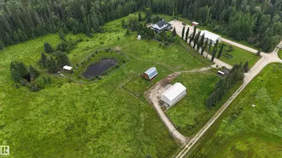 Interior photo 4 of 80031 TWP RD 471