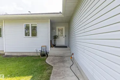 Interior photo 1 of 25 53051 RGE ROAD 211