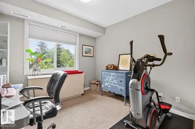 Interior photo 4 of #213 501 Palisades WY