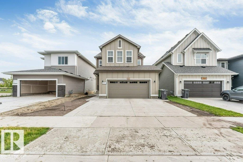7017 54 AV, Beaumont - 6 bedroom Detached Single Family for sale