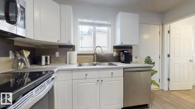 Interior photo 3 of #52 10909 106 ST NW