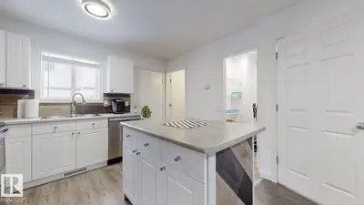 Interior photo 4 of #52 10909 106 ST NW