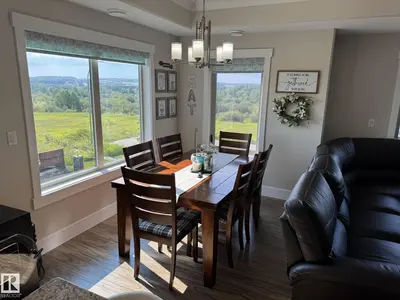 Interior photo 4 of #201 5201 Brougham Drive