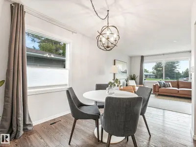 Interior photo 2 of 15224 79A AV NW