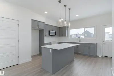 Interior photo 3 of 1250 MCLEOD AV