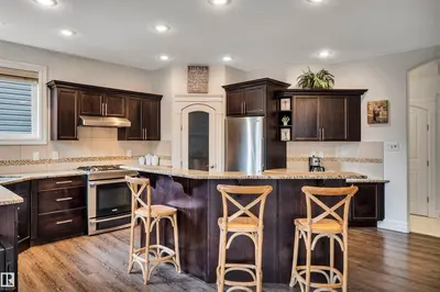 Interior photo 4 of 11935 21 AV SW
