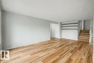 Interior photo 2 of 