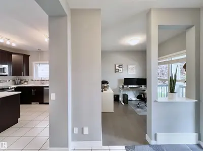 Interior photo 2 of 362 CHAPPELLE DR SW