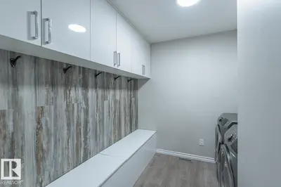 Interior photo 3 of 1724 27 ST NW