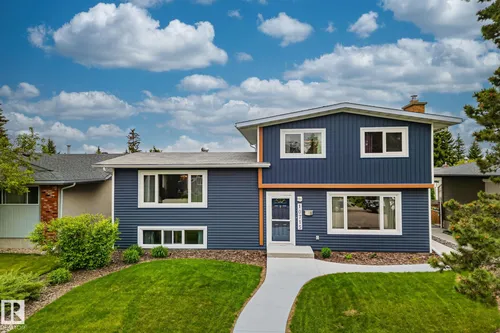 10715 33 AV NW, Edmonton - $535,000