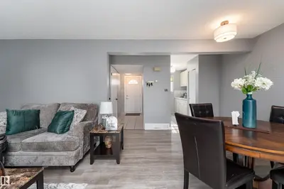 Interior photo 4 of 6352 180 ST NW