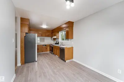 Interior photo 3 of 1131 35A ST NW