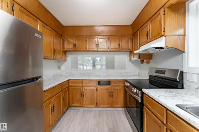 Interior photo 4 of 1131 35A ST NW
