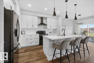 Interior photo 2 of 3805 CHERRY LO SW