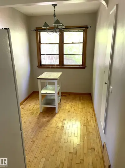 Interior photo 4 of 11308 73 AV NW