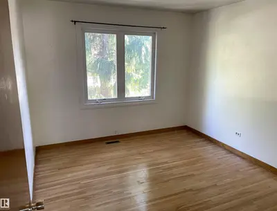 Interior photo 2 of 11308 73 AV NW