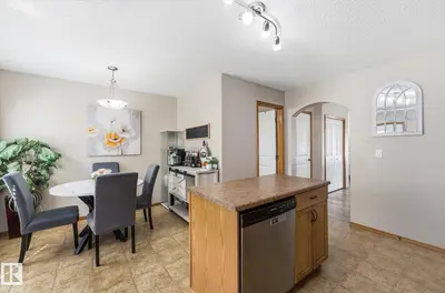 Interior photo 4 of #27 290 SPRUCE RIDGE RD