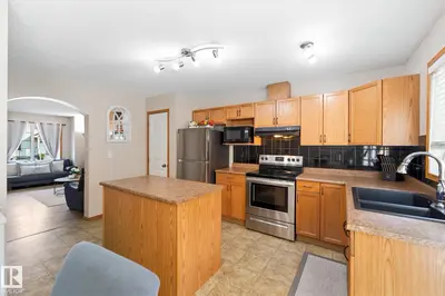 Interior photo 3 of #27 290 SPRUCE RIDGE RD
