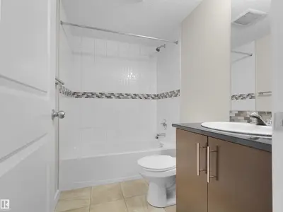 Interior photo 3 of 5804 MULLEN PL NW