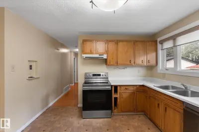 Interior photo 3 of 9219 148 ST NW