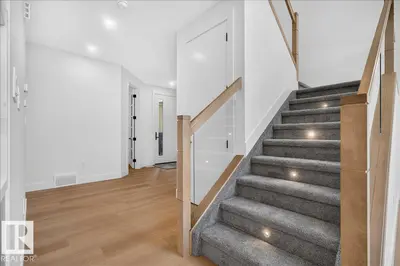 Interior photo 3 of 3308 CHICKADEE DR NW