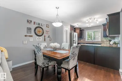 Interior photo 3 of 3313 WEIDLE WY SW