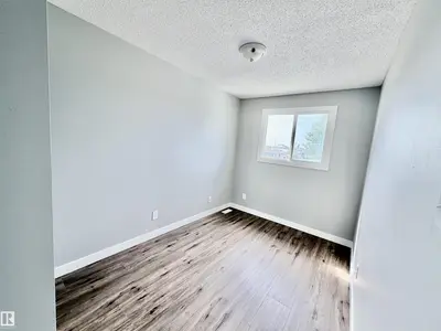 Interior photo 4 of 11430 139 AV NW