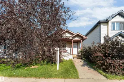 Interior photo 1 of 613 83 ST SW