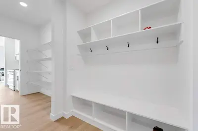 Interior photo 4 of 1116 CRISTALL CR SW