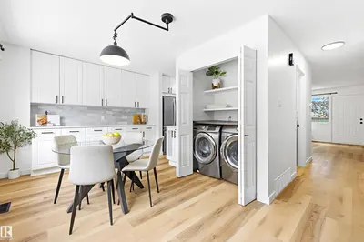 Interior photo 2 of 414 VILLAGE ON THE GR NW