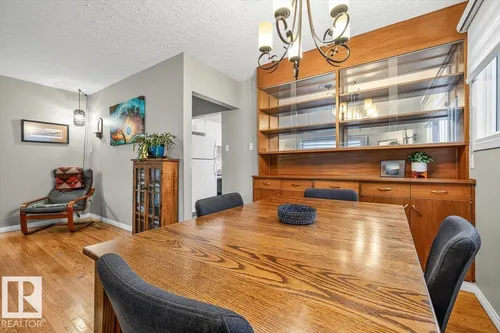 5903 102 AV NW NW, Edmonton - $415,000