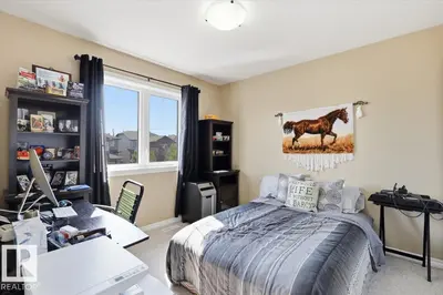 Interior photo 2 of 28 SUTHERLAND ST