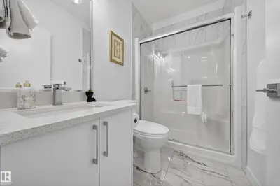 Interior photo 4 of 3605 41 AV