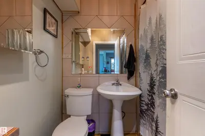 Interior photo 4 of 4834 51 ST