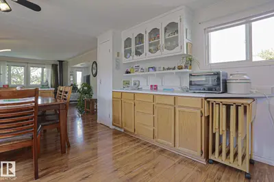 Interior photo 4 of 137 LEE RIDGE RD NW
