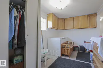 Interior photo 1 of 137 LEE RIDGE RD NW