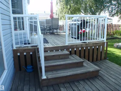 Interior photo 2 of 5802 53 ST