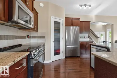 Interior photo 4 of 109 SELKIRK PL