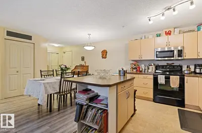 Interior photo 4 of #203 17407 99 AV NW