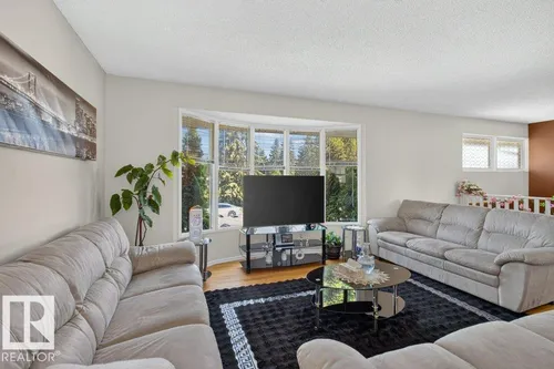 13803 133 AV NW, Edmonton - $429,900