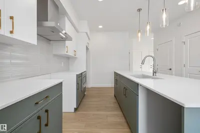 Interior photo 2 of 4184 KINGLET DR NW