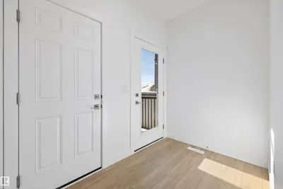 Interior photo 1 of 4184 KINGLET DR NW