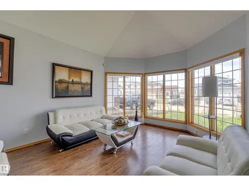 15411 67A ST NW, Edmonton - $479,000
