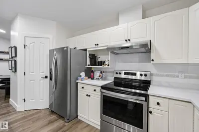 Interior photo 3 of 6741 162A AV NW