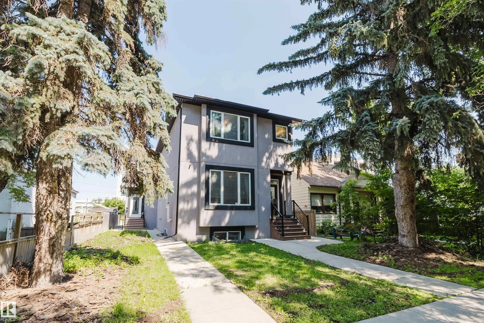 10626 81 AV NW, Edmonton - 7 bedroom Duplex for sale