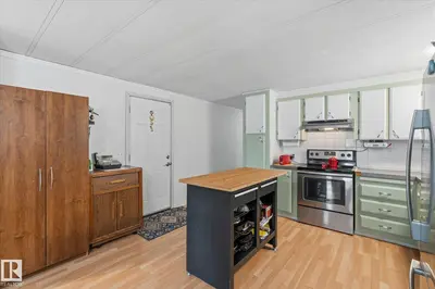 Interior photo 3 of 49 53222 range road 272
