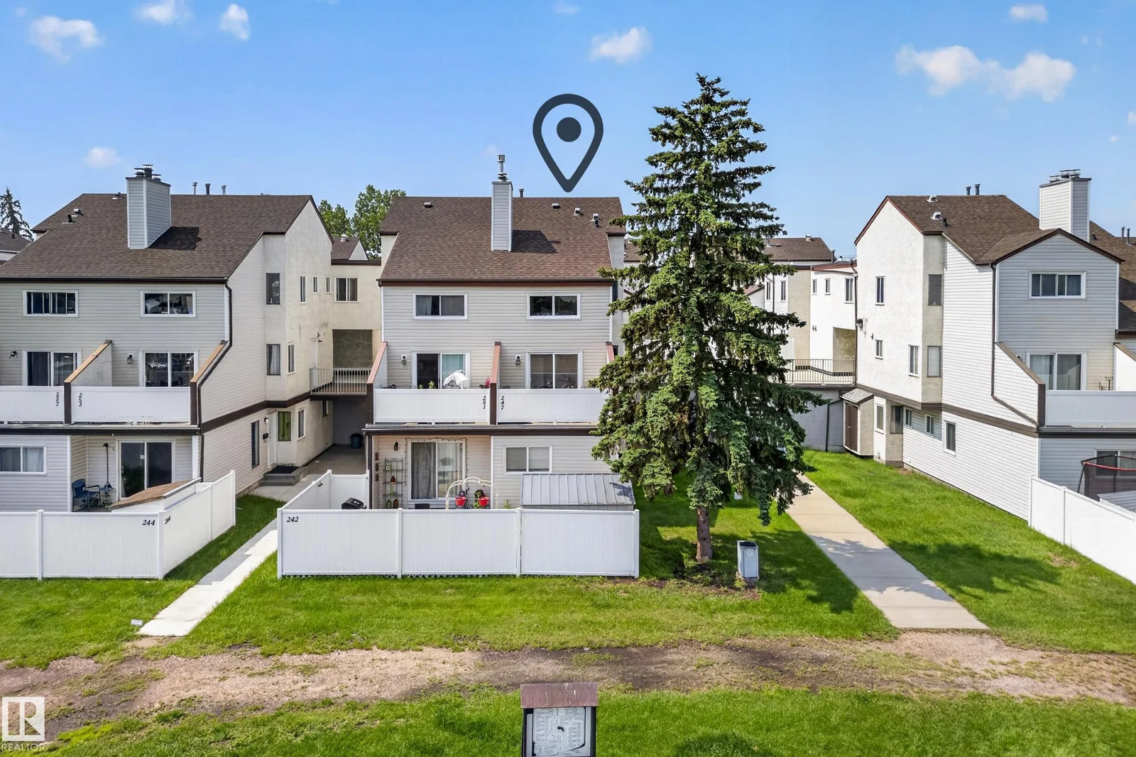 247 LANCASTER TC NW, Edmonton - 2 bedroom Carriage for sale