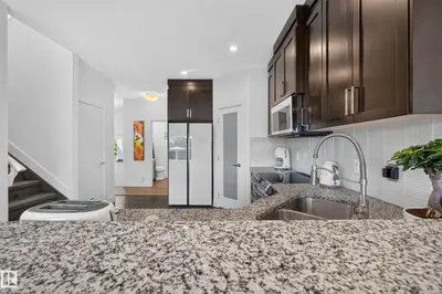 Interior photo 2 of 89 Sandalwood Place