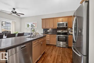 Interior photo 3 of 74 EVERITT DR DR N